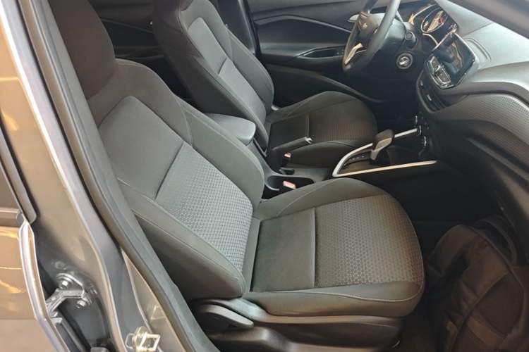 Used Chevrolet Cavalier 2020 325T Automatic Enjoyment Edition Right Front Seat