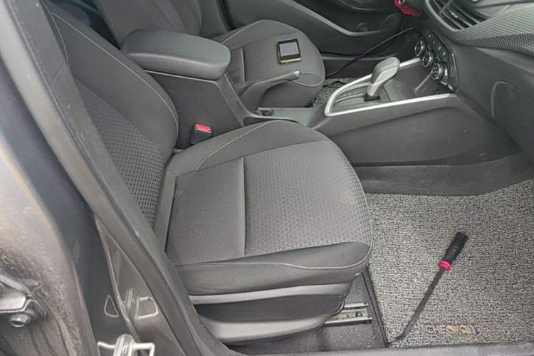 Used Chevrolet Cavalier 2020 325T Automatic Enjoyment Edition Right Front Seat