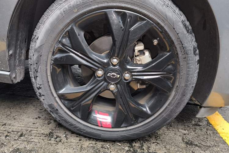 Used Chevrolet Cavalier 2020 Redline 325T Automatic Xinshang Edition China VI Standard Right Front Wheel Hub