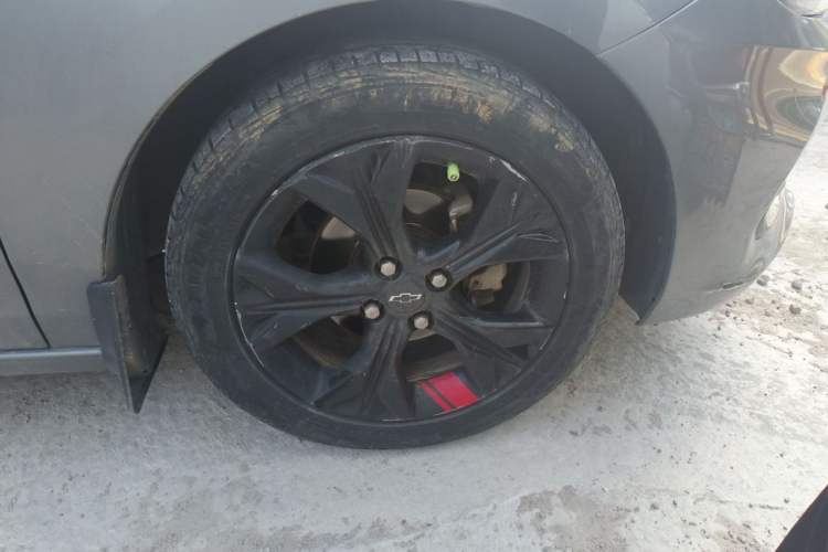 Used Chevrolet Cavalier 2020 Redline 325T Automatic Xinshang Edition China VI Standard Right Front Wheel Hub