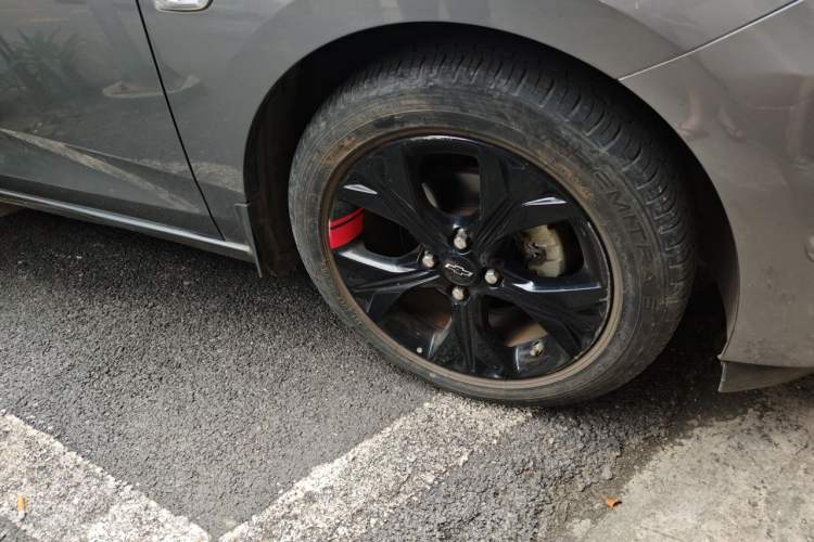Used Chevrolet Cavalier 2020 Redline 325T Automatic Xinshang Edition China VI Standard Right Front Wheel Hub