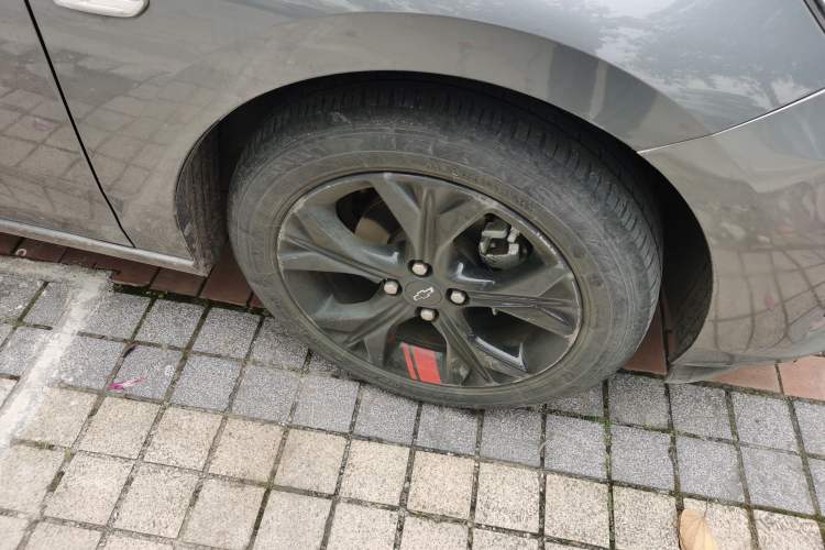 Used Chevrolet Cavalier 2020 Redline 325T Automatic Xinyao Edition Right Front Wheel Hub
