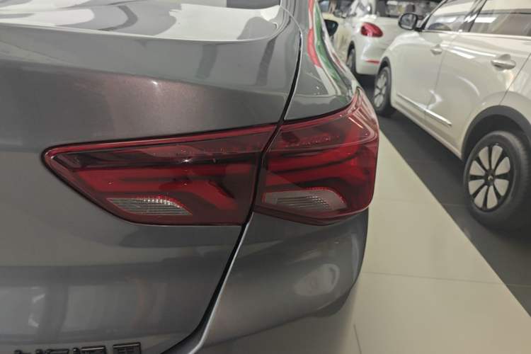 Used Chevrolet Cavalier 2020 Redline 325T Automatic Xinshang Edition Right Rear Taillight