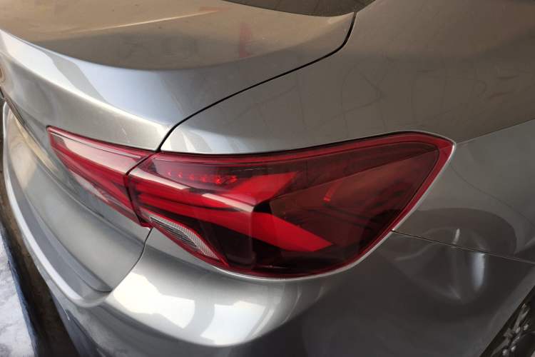 Used Chevrolet Cavalier 2020 Redline 325T Automatic Xinshang Edition China VI Standard Right Rear Taillight
