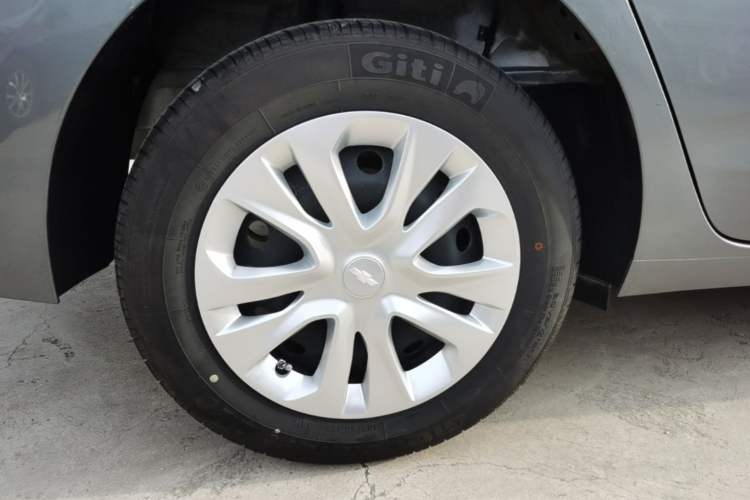 Used Chevrolet Cavalier 2020 320 Manual Enjoyment Edition Right Rear Wheel Hub