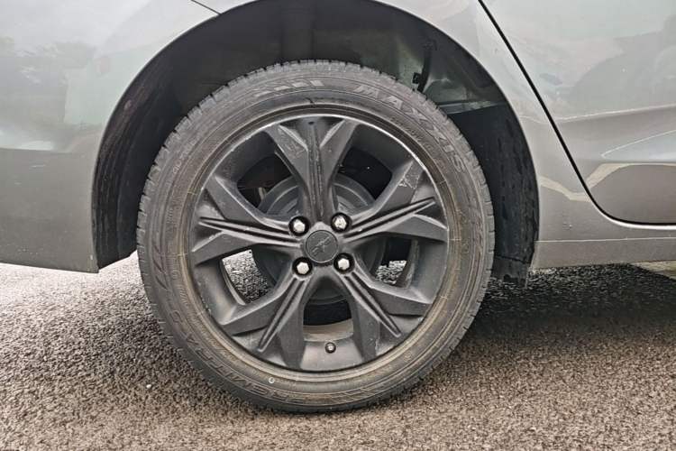 Used Chevrolet Cavalier 2020 325T Automatic Enjoyment Edition Right Rear Wheel Hub