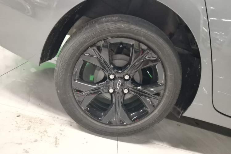 Used Chevrolet Cavalier 2020 Redline 325T Automatic Xinyao Edition Right Rear Wheel Hub