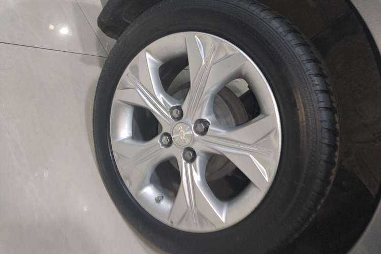 Used Chevrolet Cavalier 2020 325T Automatic Enjoyment Edition Right Rear Wheel Hub