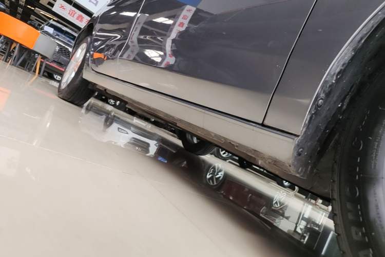Used Chevrolet Cavalier 2020 325T Automatic Enjoyment Edition Right Side Sill