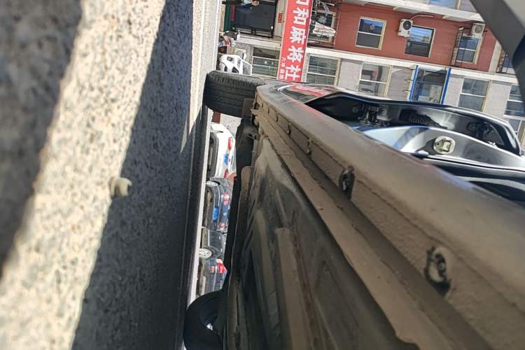 Used Chevrolet Cavalier 2020 Redline 325T Automatic Xinshang Edition Right Side Sill