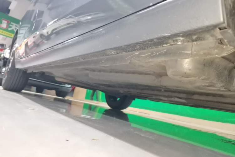 Used Chevrolet Cavalier 2020 Redline 325T Automatic Xinyao Edition Right Side Sill
