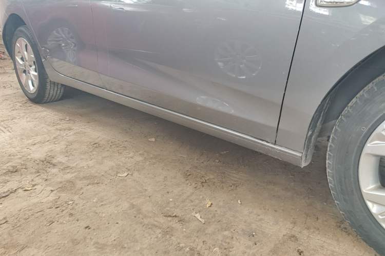 Used Chevrolet Cavalier 2020 325T Automatic Enjoyment Edition Right Side Sill
