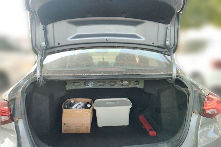 Used Chevrolet Cavalier 2020 Redline 325T Automatic Xinshang Edition China VI Standard Trunk