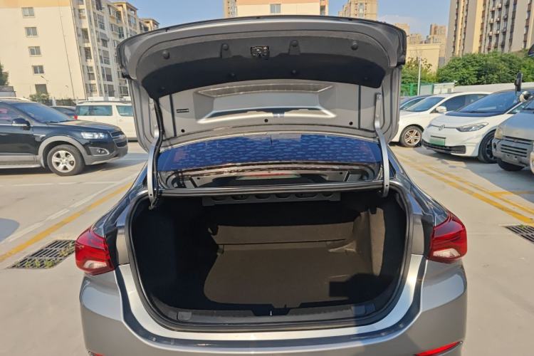 Used Chevrolet Cavalier 2020 Redline 325T Automatic Xinyao Edition China VI Standard Trunk