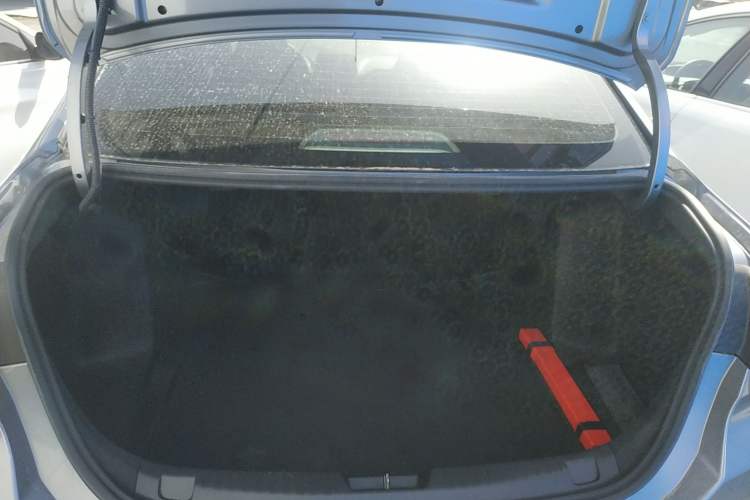 Used Chevrolet Cavalier 2020 Redline 325T Automatic Xinshang Edition Trunk