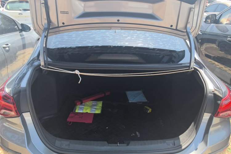 Used Chevrolet Cavalier 2020 Redline 325T Automatic Xinyao Edition China VI Standard Trunk
