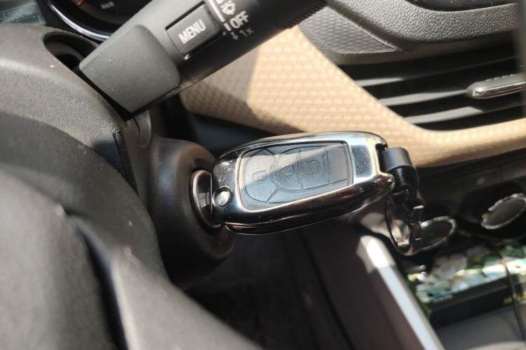 Used Chevrolet Cavalier 2020 Redline 325T Automatic Xinyao Edition China VI Standard Vehicle Key