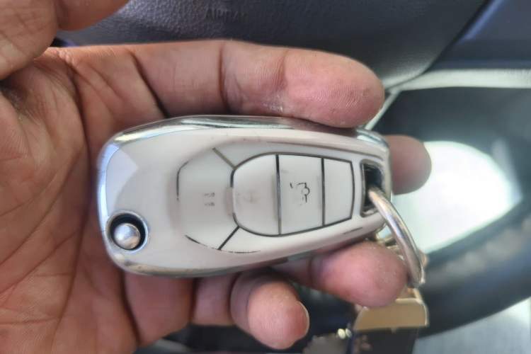 Used Chevrolet Cavalier 2020 325T Automatic Enjoyment Edition Vehicle Key