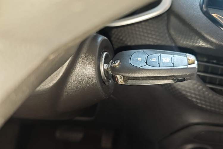 Used Chevrolet Cavalier 2020 325T Automatic Enjoyment Edition Vehicle Key