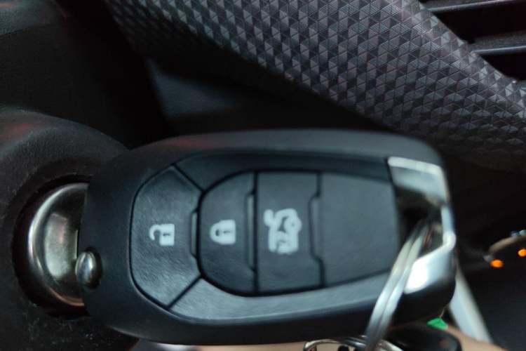 Used Chevrolet Cavalier 2020 325T Automatic Enjoyment Edition Vehicle Key