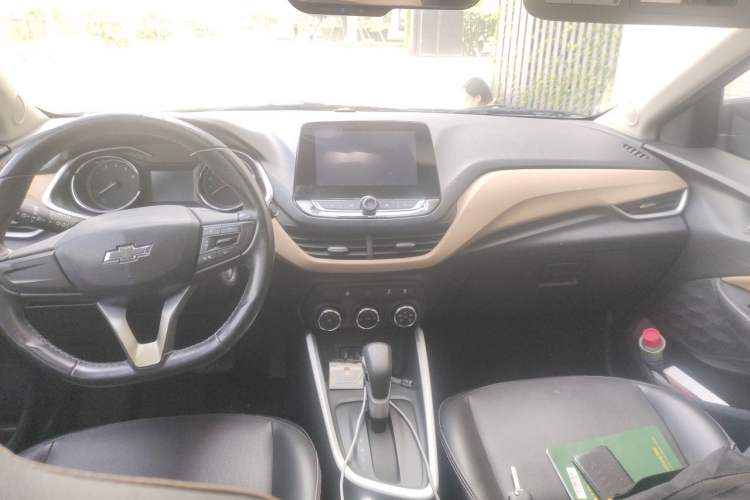Used Chevrolet Cavalier 2020 Redline 325T Automatic Xinyao Edition China VI Standard Center Console