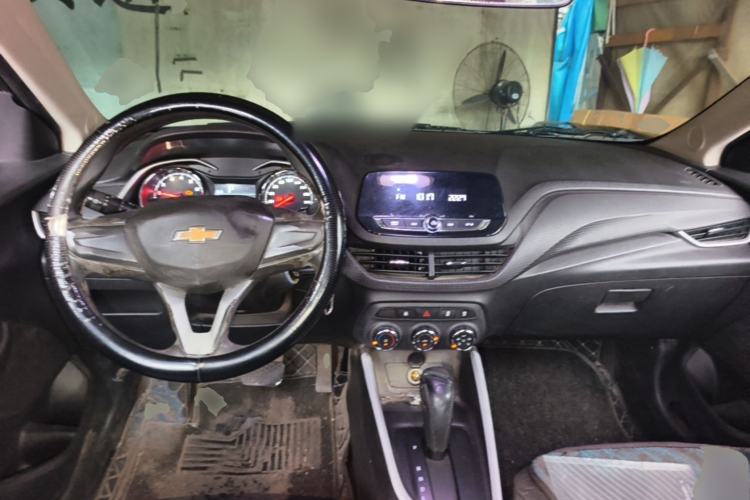 Used Chevrolet Cavalier 2020 325T Automatic Enjoyment Edition Center Console