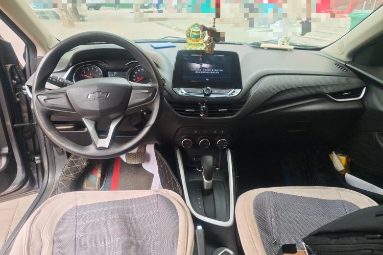 Used Chevrolet Cavalier 2020 Redline 325T Automatic Xinshang Edition China VI Standard Center Console