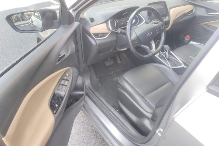 Used Chevrolet Cavalier 2020 Redline 325T Automatic Xinyao Edition China VI Standard Driver Seat