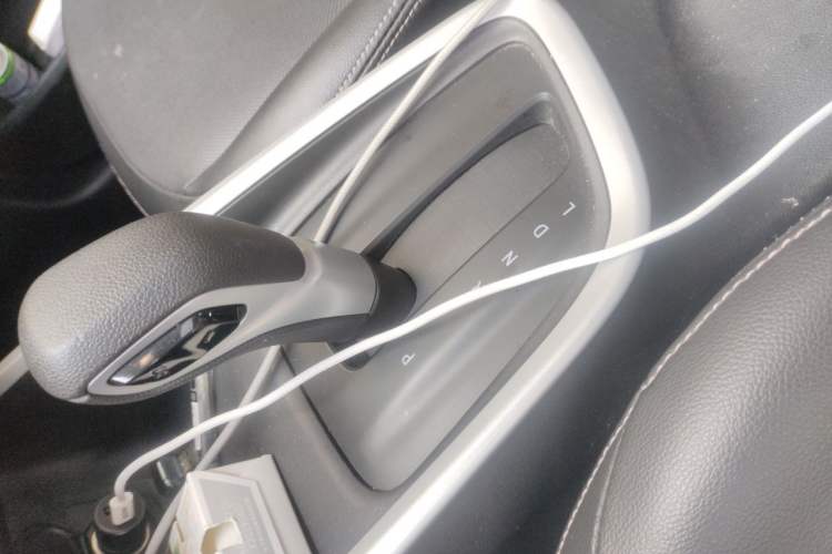 Used Chevrolet Cavalier 2020 Redline 325T Automatic Xinyao Edition China VI Standard Gear Lever