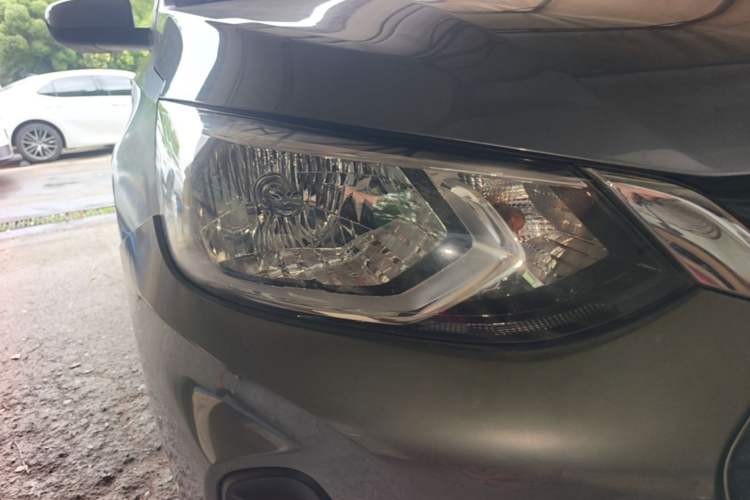Used Chevrolet Cavalier 2020 325T Automatic Enjoyment Edition Right Front Headlight