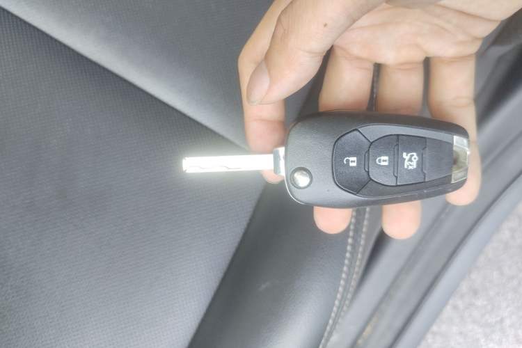 Used Chevrolet Cavalier 2020 Redline 325T Automatic Xinyao Edition China VI Standard Vehicle Key