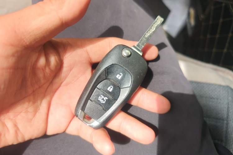Used Chevrolet Cavalier 2020 Redline 325T Automatic Xinshang Edition China VI Standard Vehicle Key
