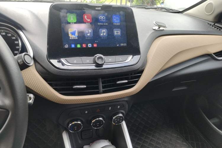 Used Chevrolet Cavalier 2020 Redline 325T Automatic Xinyao Edition Audio And AC Panel