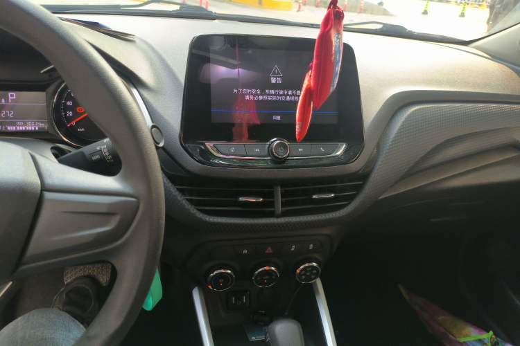 Used Chevrolet Cavalier 2020 Redline 325T Automatic Xinshang Edition China VI Standard Audio And AC Panel