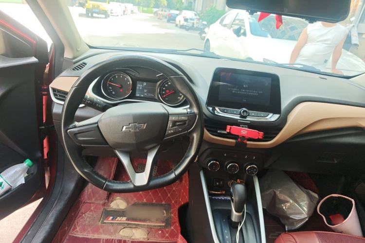 Used Chevrolet Cavalier 2020 Redline 325T Automatic Xinyao Edition China VI Standard Center Console