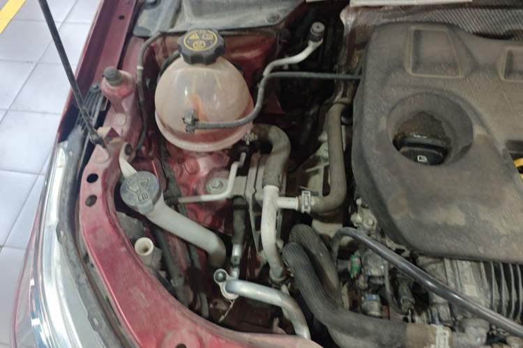 Used Chevrolet Cavalier 2020 Redline 325T Automatic Xinshang Edition China VI Standard Engine Bay Right