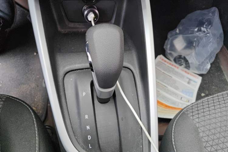 Used Chevrolet Cavalier 2020 325T Automatic Enjoyment Edition Gear Lever