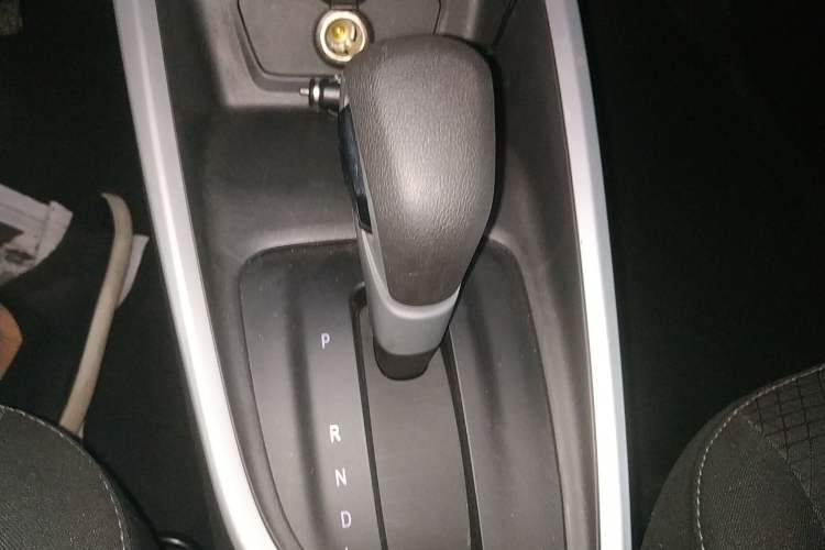 Used Chevrolet Cavalier 2020 325T Automatic Enjoyment Edition Gear Lever
