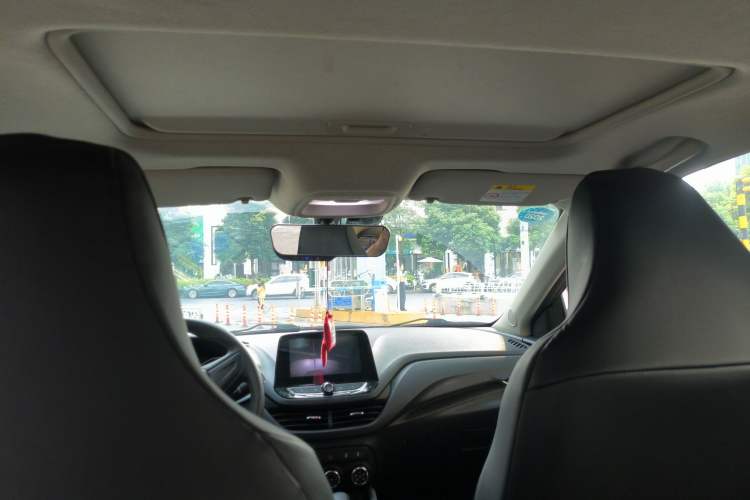 Used Chevrolet Cavalier 2020 Redline 325T Automatic Xinshang Edition China VI Standard Headliner