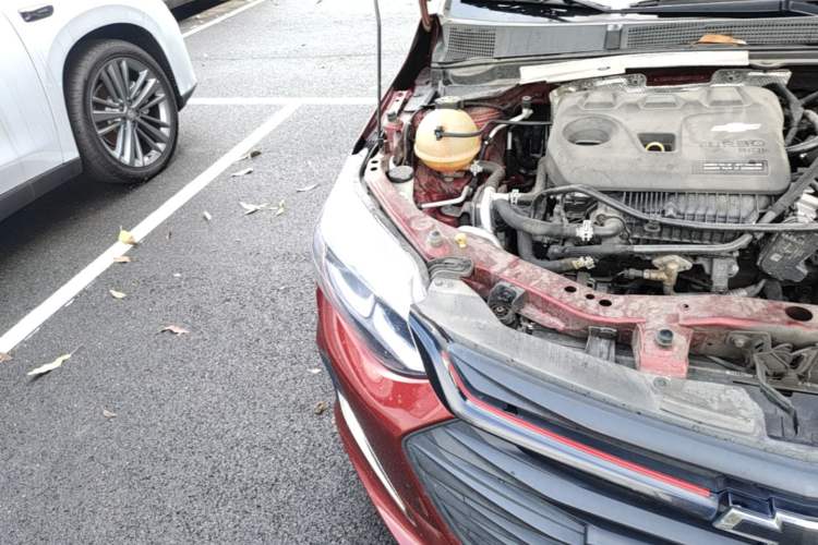 Used Chevrolet Cavalier 2020 Redline 325T Automatic Xinyao Edition Right Front Headlight