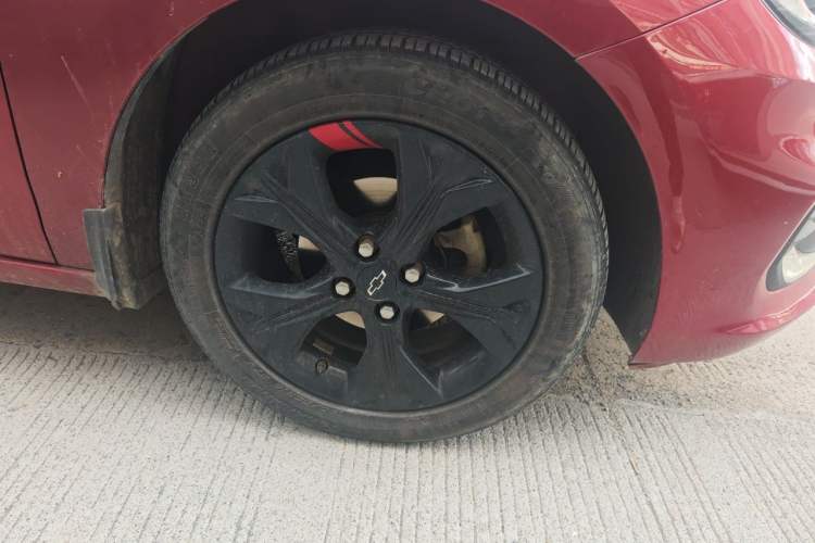 Used Chevrolet Cavalier 2020 Redline 325T Automatic Xinyao Edition China VI Standard Right Front Wheel Hub
