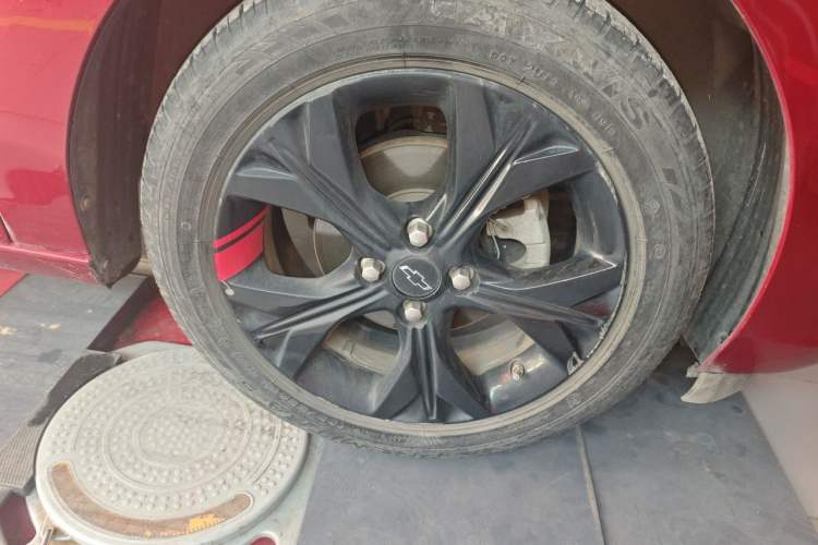 Used Chevrolet Cavalier 2020 Redline 325T Automatic Xinshang Edition China VI Standard Right Front Wheel Hub