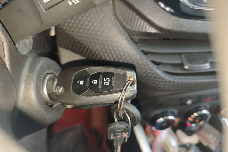 Used Chevrolet Cavalier 2020 Redline 325T Automatic Xinshang Edition China VI Standard Vehicle Key