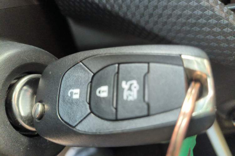 Used Chevrolet Cavalier 2020 Redline 325T Automatic Xinshang Edition China VI Standard Vehicle Key