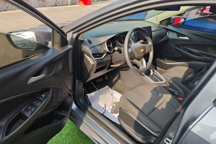 Used Chevrolet Cavalier 2020 325T Automatic Enjoyment Edition Driver Seat