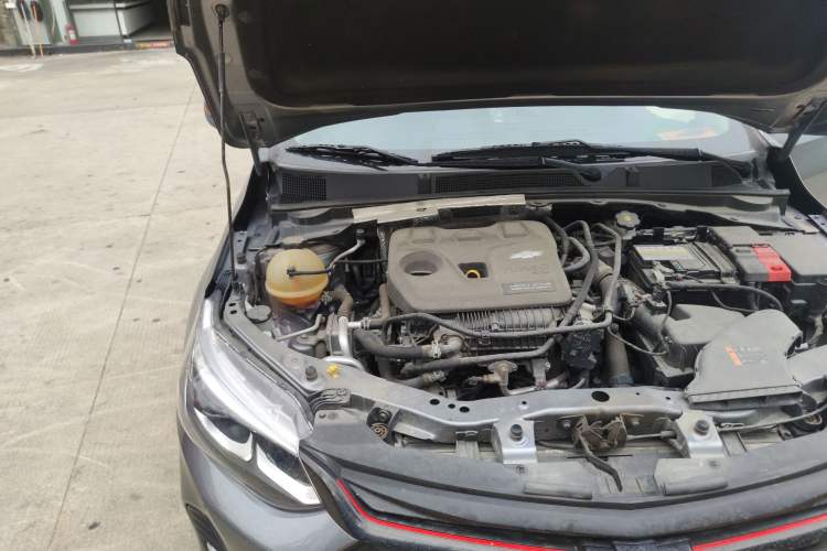 Used Chevrolet Cavalier 2020 Redline 325T Automatic Xinshang Edition Engine Bay Right