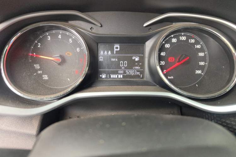 Used Chevrolet Cavalier 2020 325T Automatic Enjoyment Edition Odometer Close Up