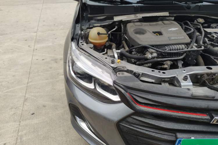 Used Chevrolet Cavalier 2020 Redline 325T Automatic Xinshang Edition Right Front Headlight