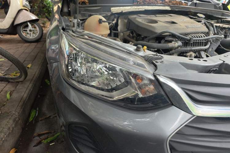 Used Chevrolet Cavalier 2020 325T Automatic Enjoyment Edition Right Front Headlight