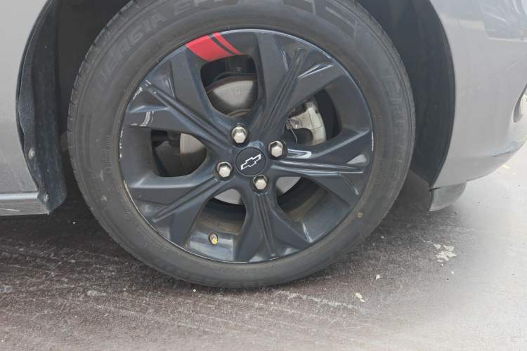 Used Chevrolet Cavalier 2020 Redline 325T Automatic Xinshang Edition China VI Standard Right Front Wheel Hub